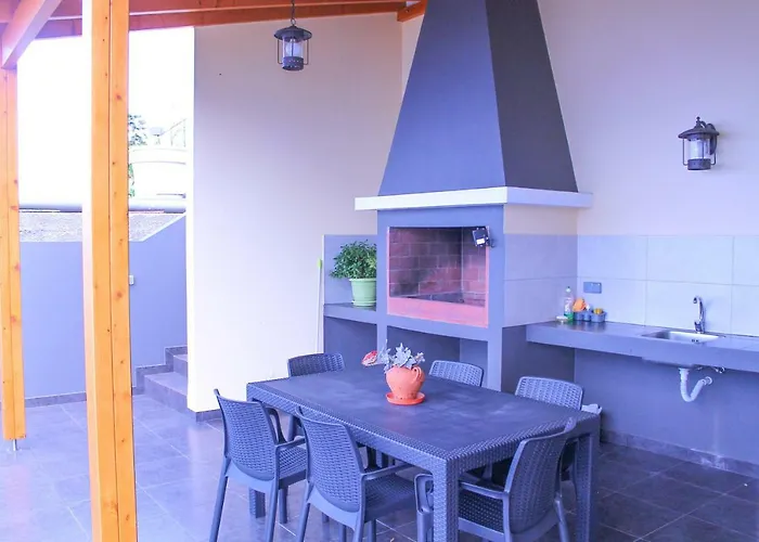 House Of Massapez | Calheta Apartment *