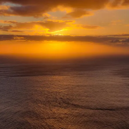 House Of Massapez | Calheta 아파트 *